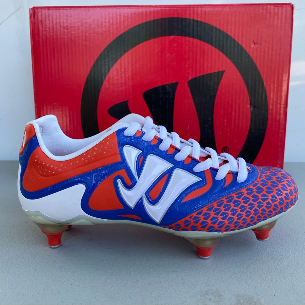 NIB Warrior Skreamer Youth Soccer Cleat with replaceable cleats.  Blue/Orange